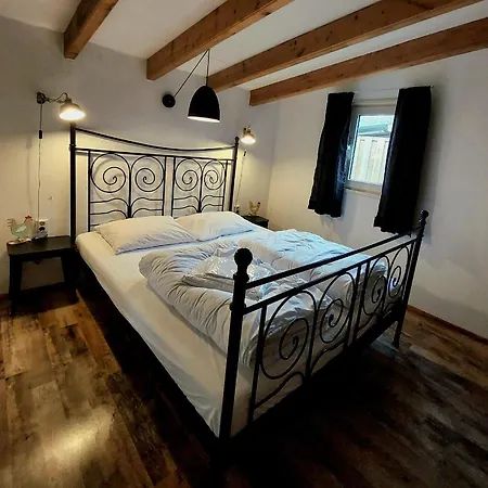 Zwaan's Place Holiday home